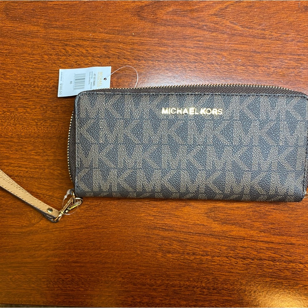 Micheal Kors women wallet
